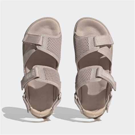 adidas sandalen.